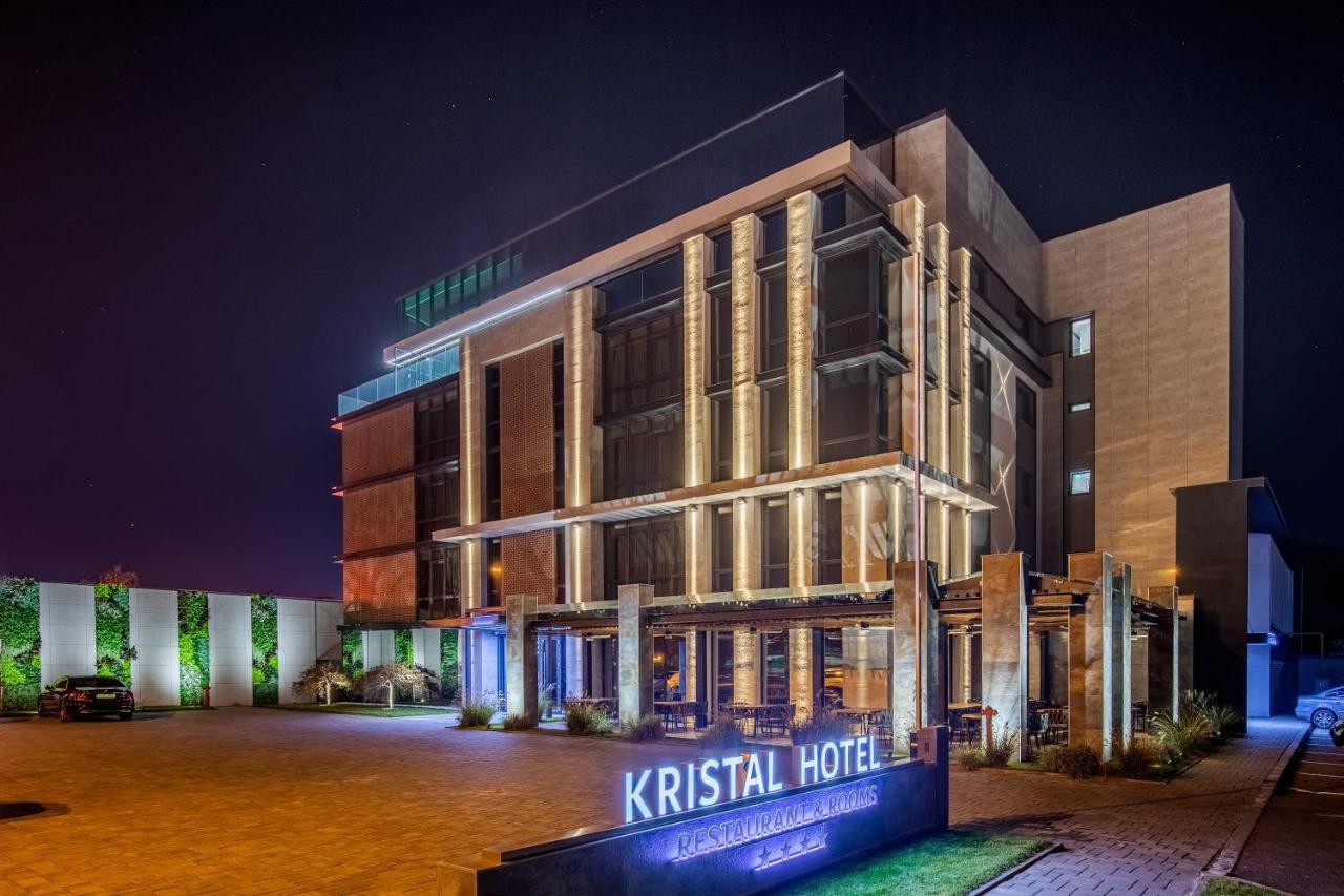 Hotel Kristal Focşani מראה חיצוני תמונה